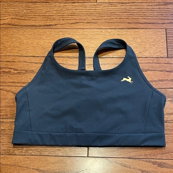 Tracksmith Allston adjustable bra size M - Picture 2 of 4